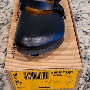 Birki's by Birkenstock Dorian Clogs EU Size 36 Shoes Mules 2 Cross Strap